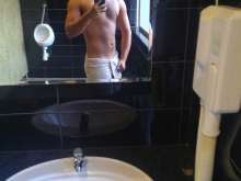 Jovem 26 anos para massagens femininas (hotwife) / relaçao